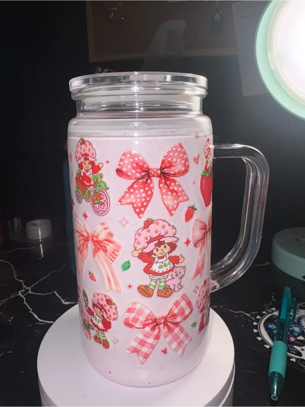PLASTIC strawberrry shortcake Mug with Handle